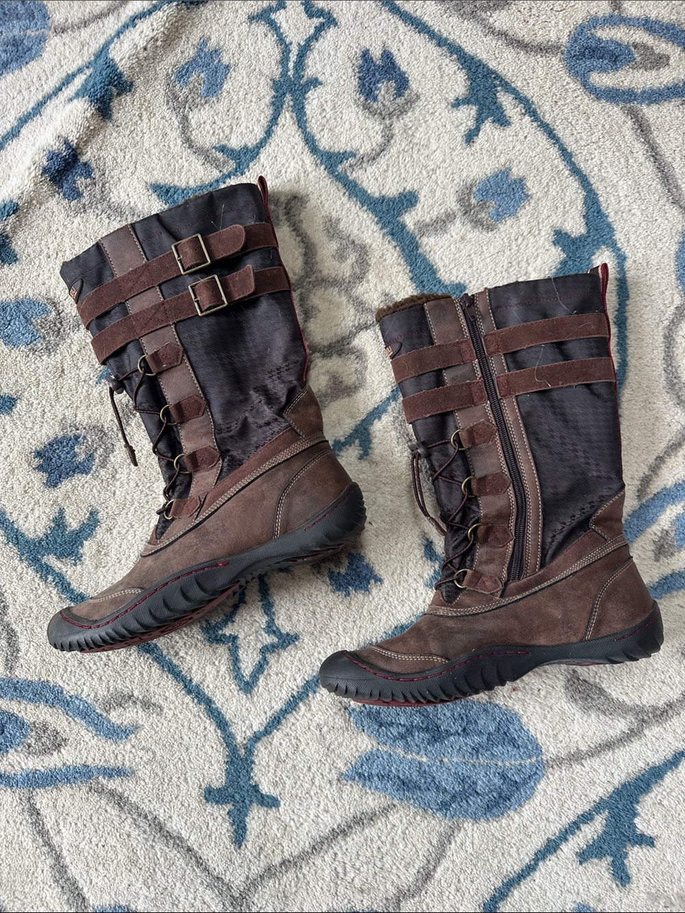 JBU Brown faux shearling lined boots